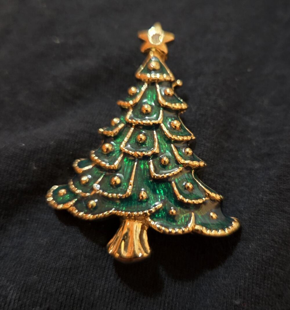Christmas Tree Brooch/pin Gold Tone Star And Green Enamel Tree
